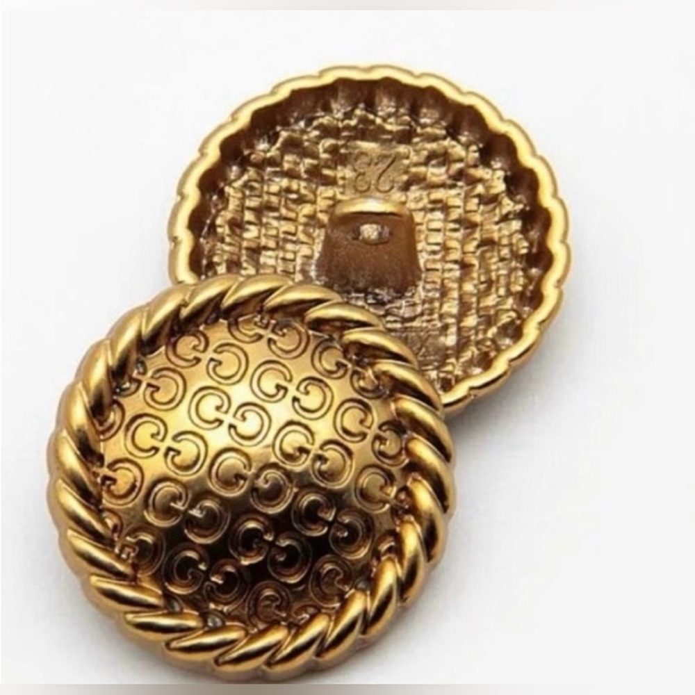 Set of 2 Gucci Buttons